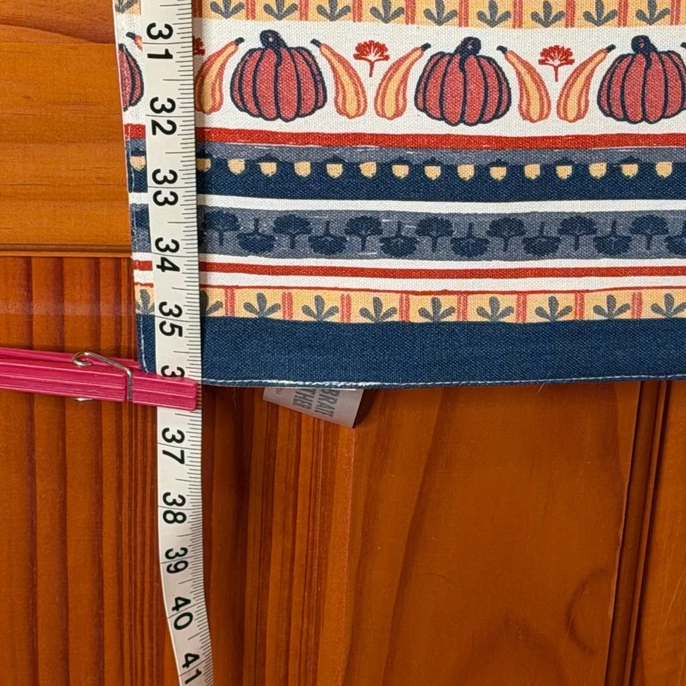 NWOT Kohl's Red and Cream Leaf  Pumpkin Table Runner (2 never used)
